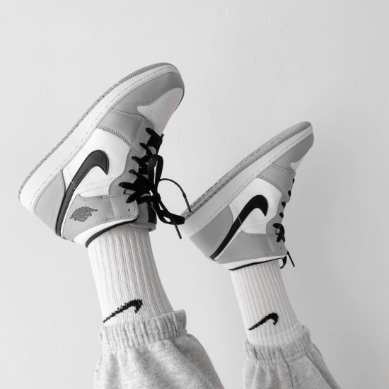 Air Jordan 1 Mid "Light Smoke Grey" Light Smoke Grey/Black-White 554724 092 AJ1 Jordan