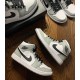 Air Jordan 1 Mid Light Smoke Grey Light Smoke Grey/Black-White 554724 092 AJ1 Jordan