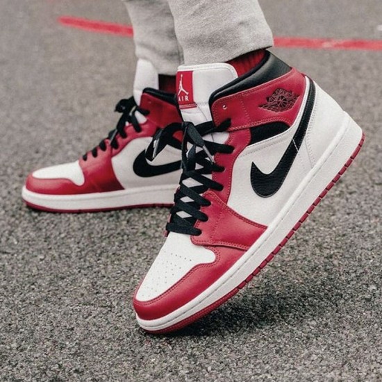 Air Jordan 1 Mid "Chicago 2020" White/Gym Red-Black 554724 173 AJ1